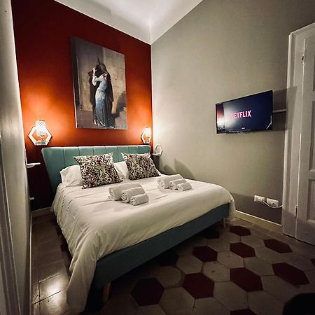 Nerino House, Elegante E Tranquillo Appartamento A 5 Minuti Dal Duomo 米兰 外观 照片
