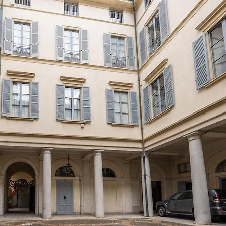 Nerino House, Elegante E Tranquillo Appartamento A 5 Minuti Dal Duomo 米兰 外观 照片