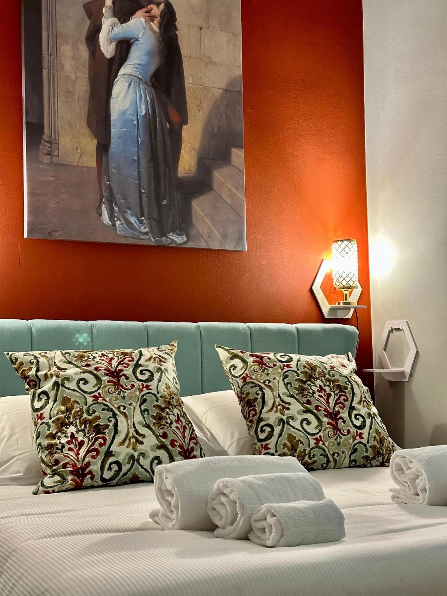 Nerino House, Elegante E Tranquillo Appartamento A 5 Minuti Dal Duomo 米兰 外观 照片