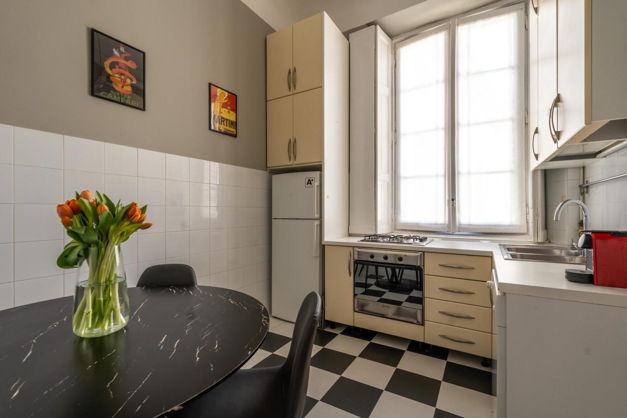 Nerino House, Elegante E Tranquillo Appartamento A 5 Minuti Dal Duomo 米兰 外观 照片